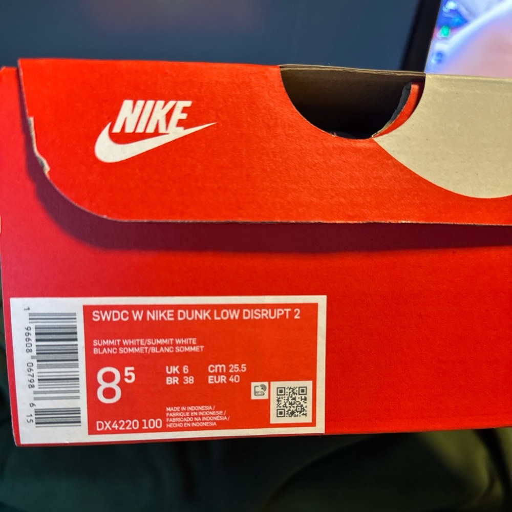 Serena Williams x Nike Dunk low - Picture 2 of 9